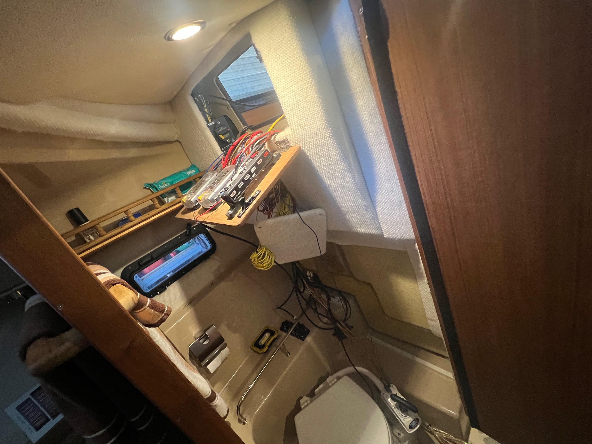 Access to helm via head.jpeg