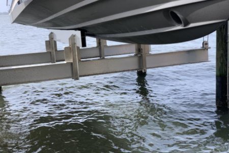 R29 Boat Lift