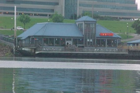 Hooters Newport Ky