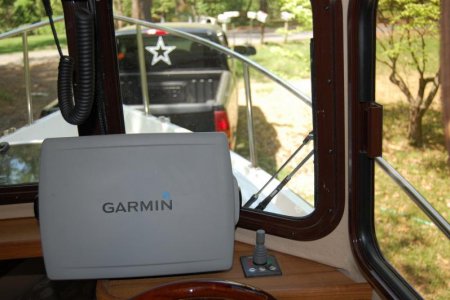 14a Garmin 5212 and Bow Thruster