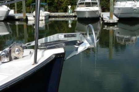 22-lb Rocna on R25-from side