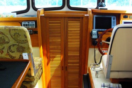 V-Birth Louvered Access drs (4a)