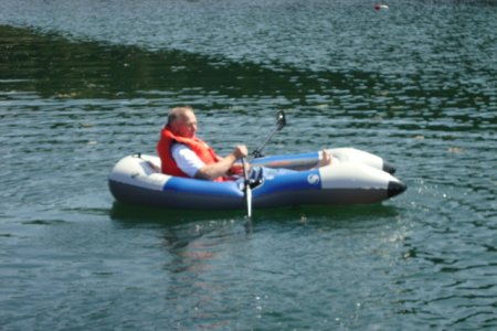 Sucia - Joe tries out the FM dinghy