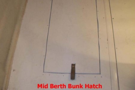 Mid Berth Bunktop Hatch