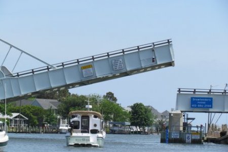 Illusions and bridge