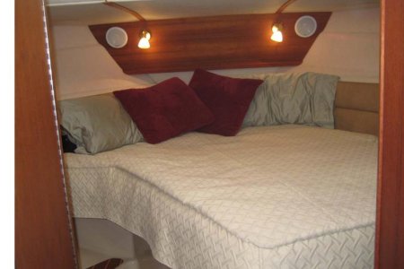 Bedroom looking forward