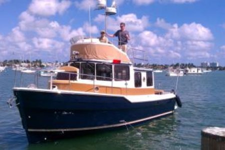 Ranger R31 off the dock in Miami