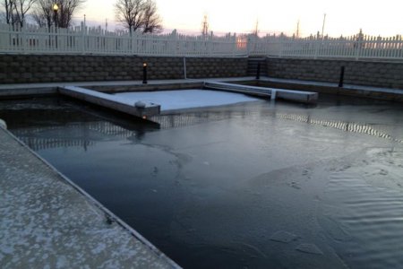 Ice in the slip