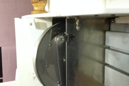 E. pot puller storage open