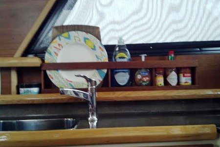 plate and spice rack