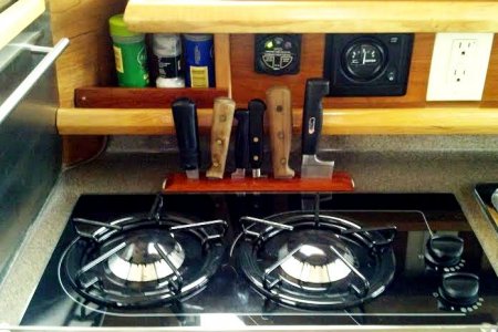 knife rack and salt and pepper shaker rail