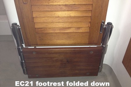 EC21 Footrest folded down