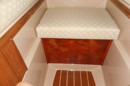 Media 'Storage under V-berth 3' in album 'V-Berth Mods'