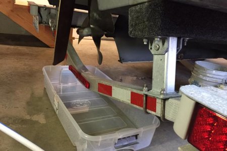 Prop shaft water collection tray