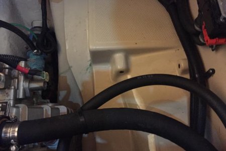 R27 Port locker and port side stern thruster compartment weep holes