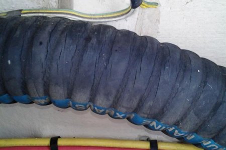 exhaust hose