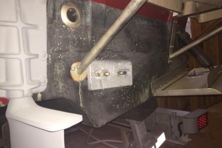 Added transom mini divers dream transom zinc.