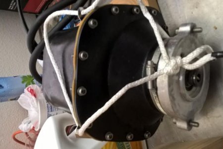 rope on thruster motor