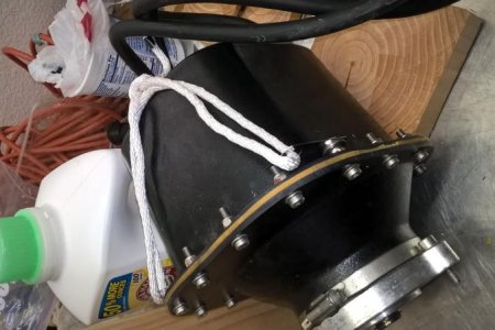 rope on thruster motor sideview