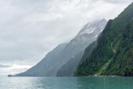 Mountains Meet Sea