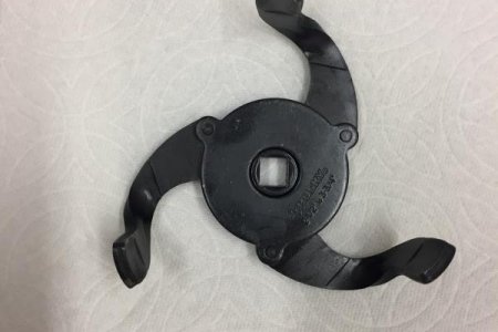 Jaw type filter wrench does not work because jaws length is too short