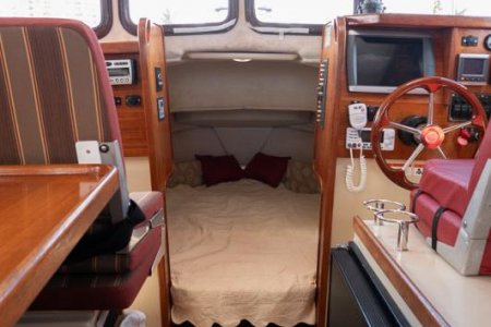 6 Shearwater V Berth