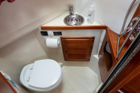 7 Shearwater Head and Shower