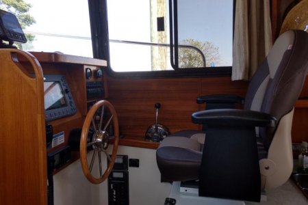 The captain's chair.