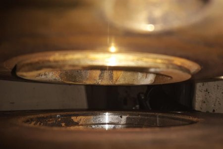 02: No clearance to reach shaft nut