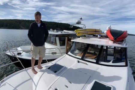 302 Glorious Day with 16' Kaboat and 2 SUPs on the roof 2019