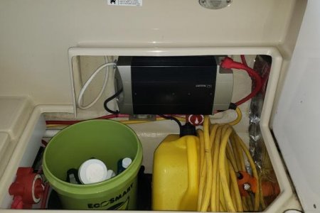 port stern locker - inverter