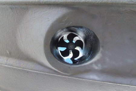 Haulout - Bow Thruster