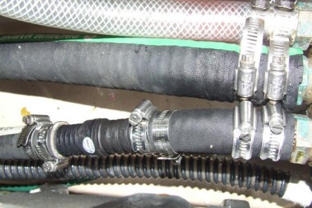 Toilet Plumbing - Inlet hose - Check valve