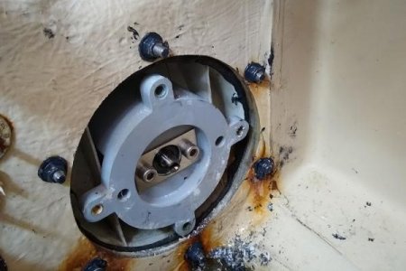 stern thruster_inside