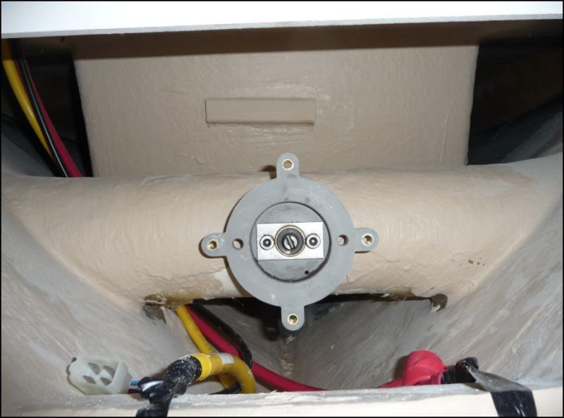 09 Looking aft at bow thruster without motor