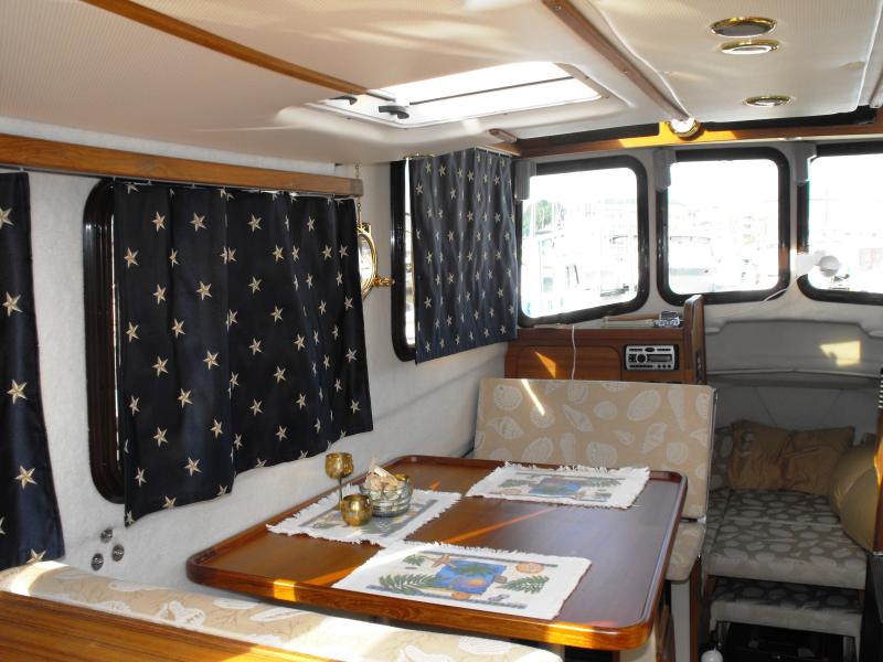 11 Dinette