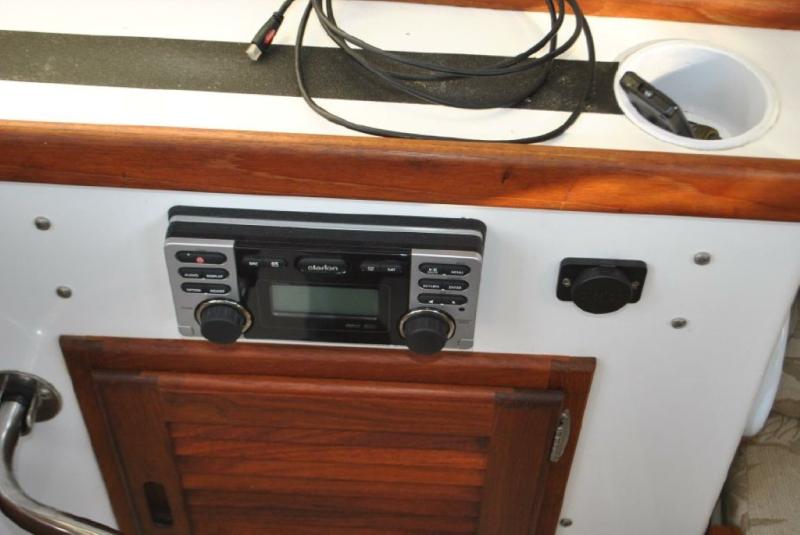 21 Ranger Tug 15