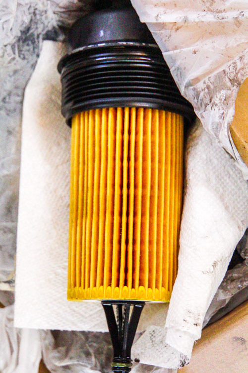4BY2 Oil Filter Change-11