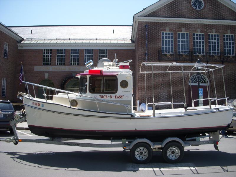 5-20-10 New Tug in front of Baseball Hall Of Fame