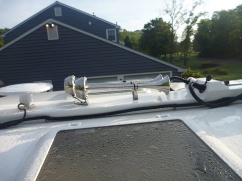Antenna cable routing
