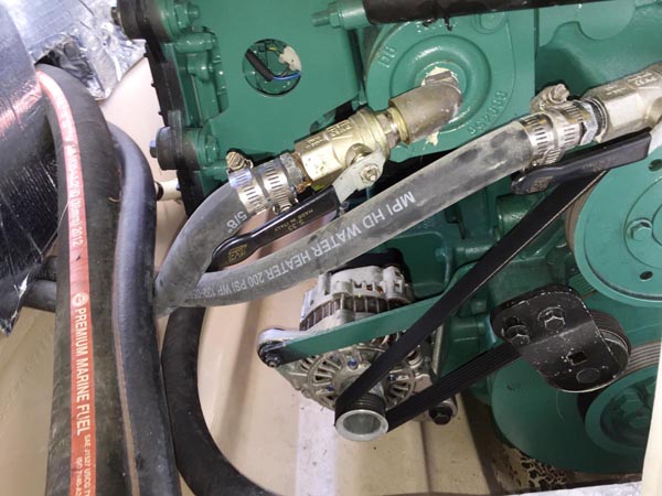 C28 engine view