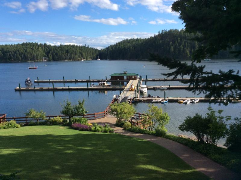 Daria all alone in Gorge Harbour Marina
