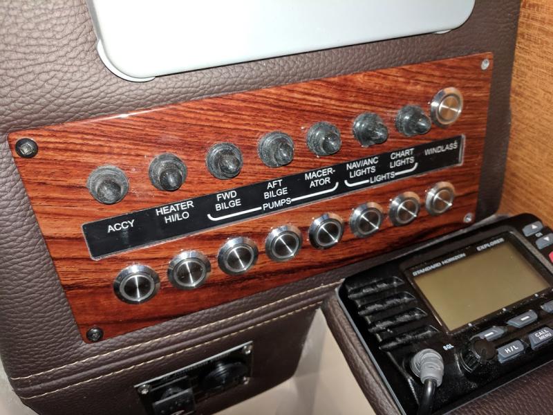 Dashboard 4-button panel frontside