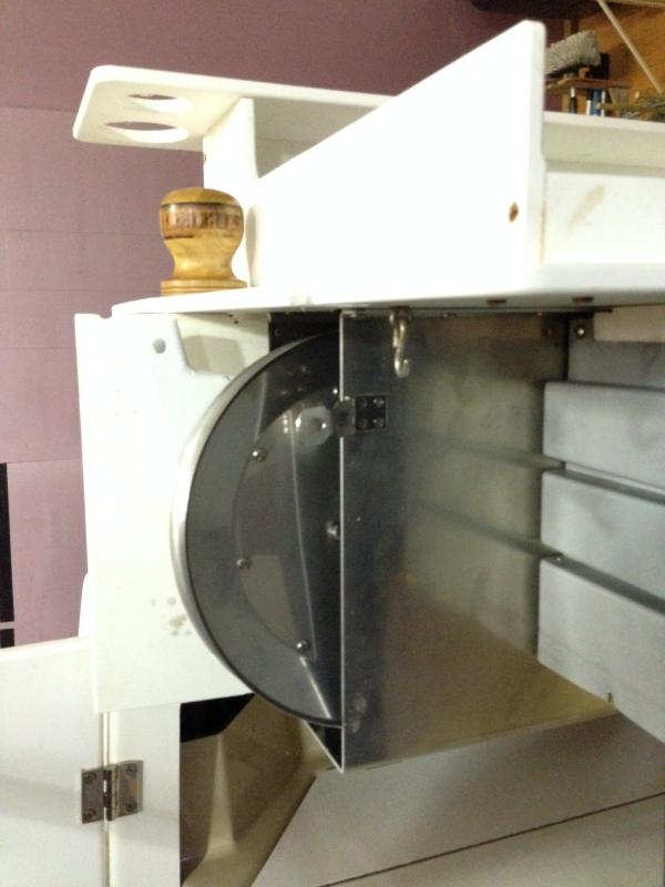 E. pot puller storage open