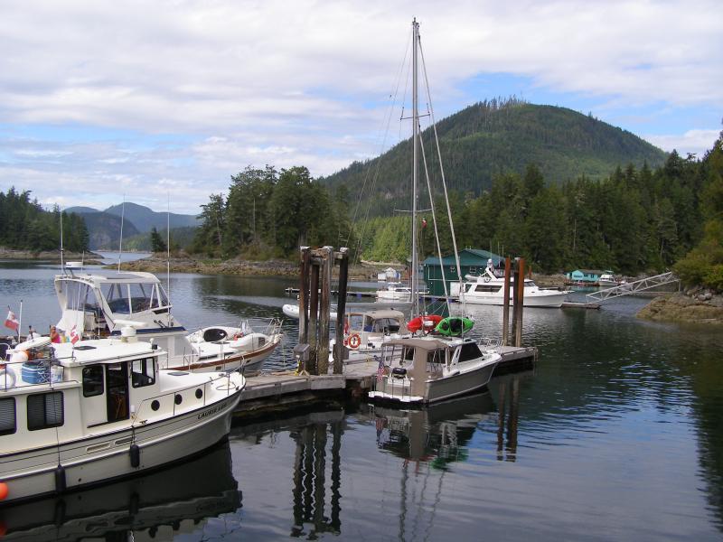 Elan at Lagoon Cove dock