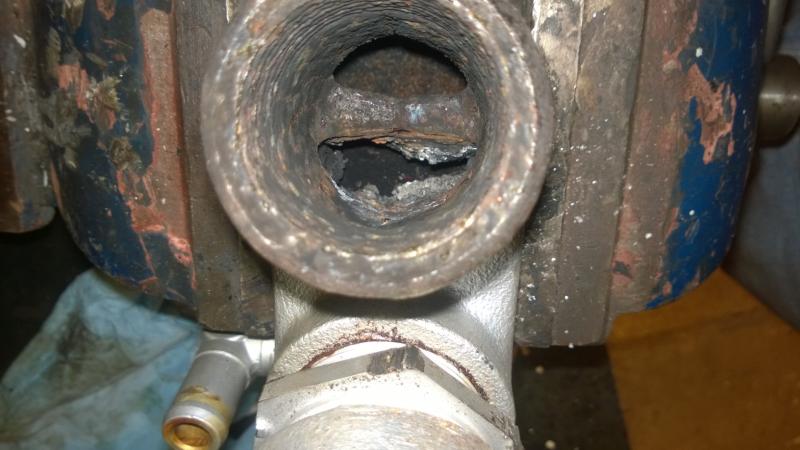 Exhaust elbow old