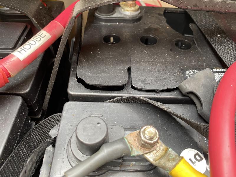 Exploded Battery top2