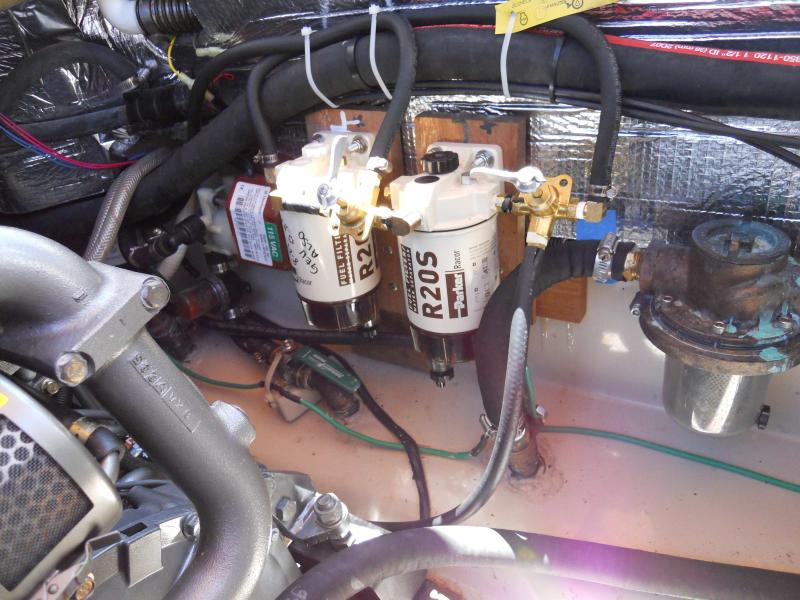 FuelFilter dual manifold