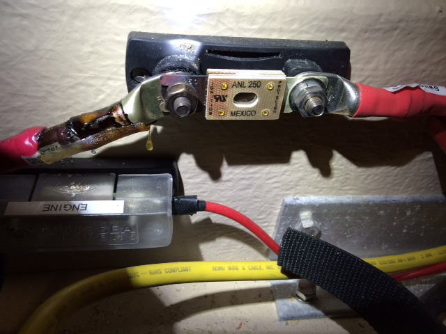 Fuse_640-0574