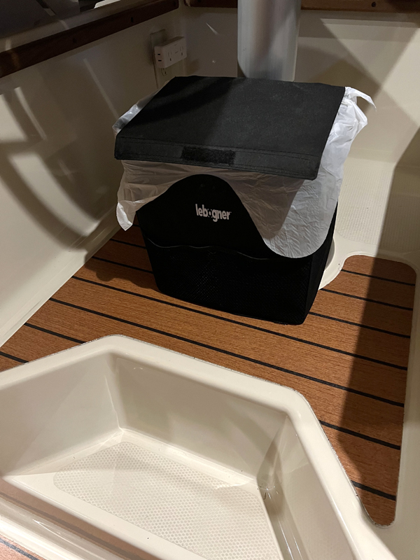 Galley_Trash_Can.jpg